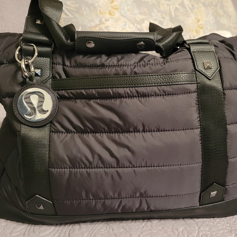 Lululemon bag